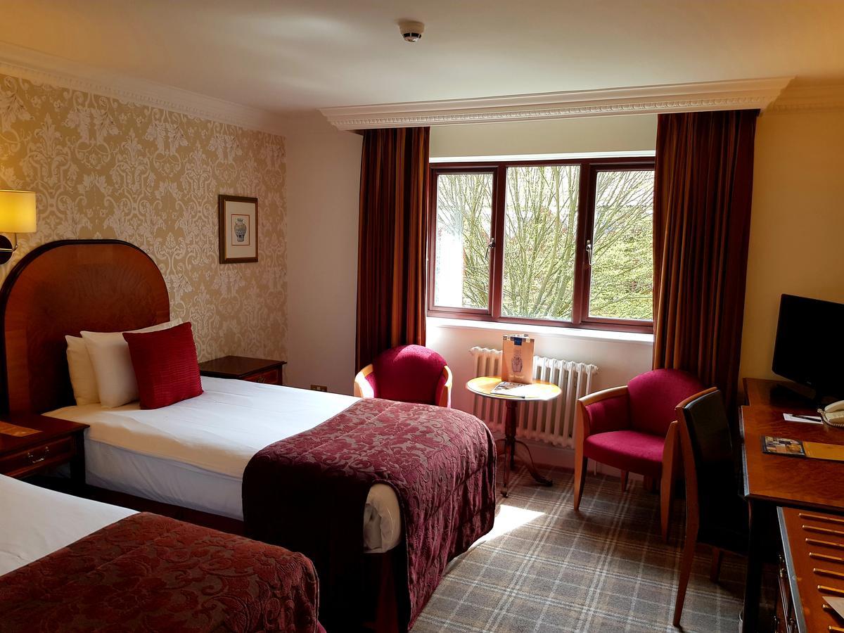 Redworth Hall Hotel- Part Of The Cairn Collection Newton Aycliffe Zimmer foto